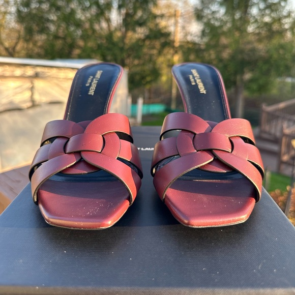 ✨HOST PICK✨ *NEW* SAINT LAURENT TRIBUTE SANDALS (IT 40.5) - Picture 3 of 10